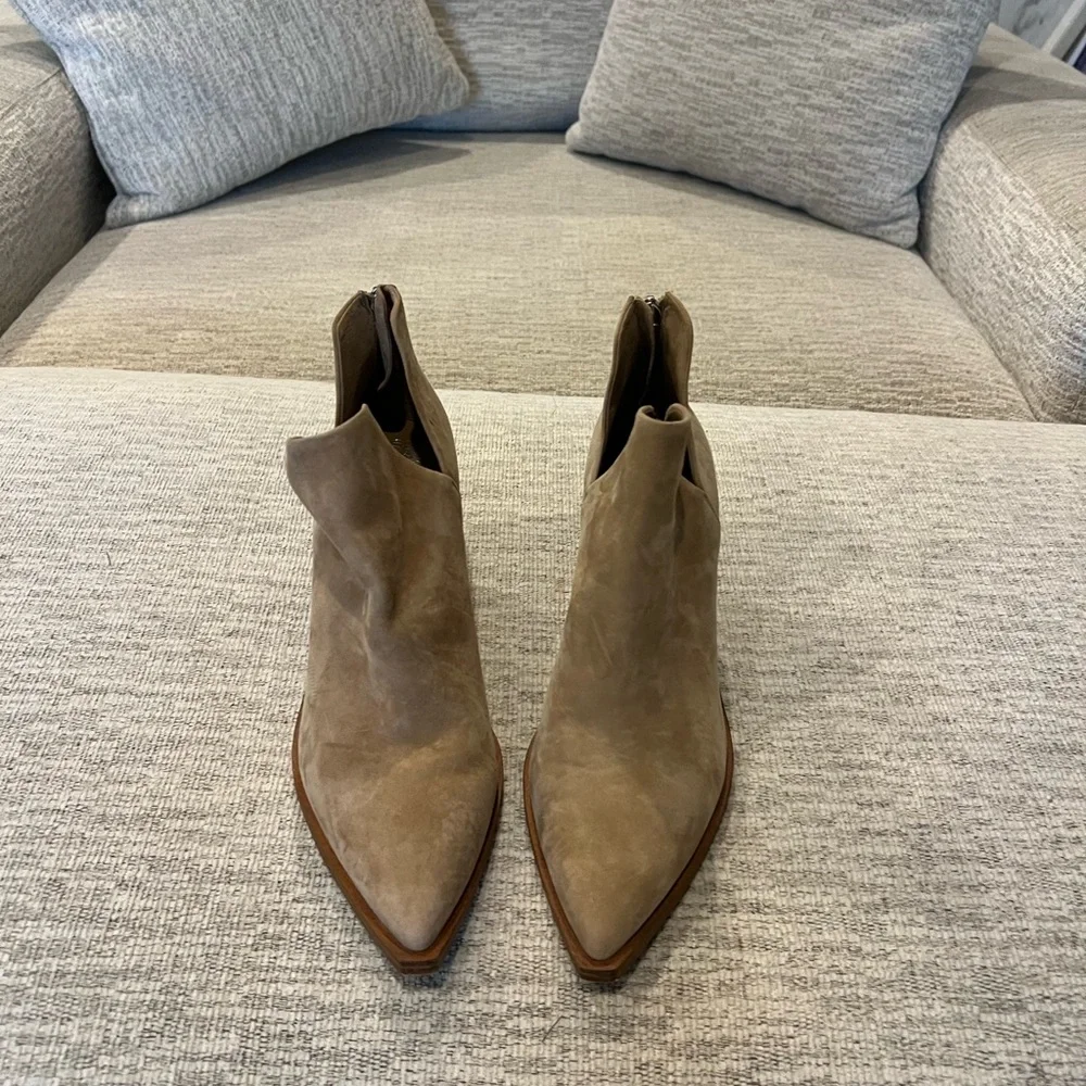 Vance Camuto Boots - Picture 3 of 3